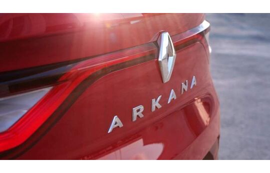 Presentación del nuevo coupé-todocamino Arkana